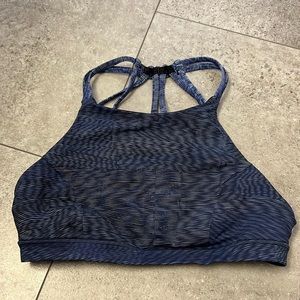 High neck Lululemon sports bra size 8